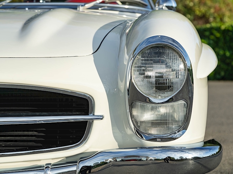 Mercedes-Benz 300 SL Roadster - The Penultimate Car Ever Produced - Large 90