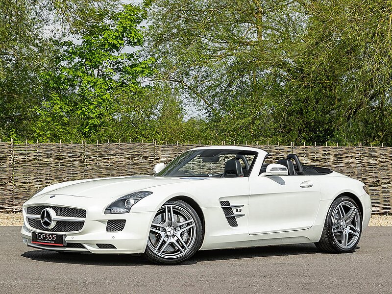 Mercedes-Benz SLS AMG Roadster - Large 11