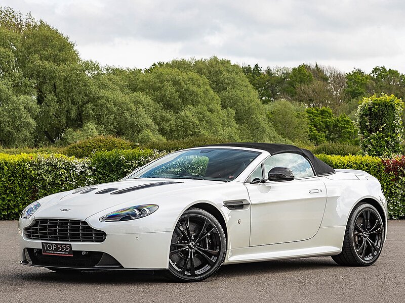 Aston Martin Vantage V12 Roadster 'Manual' - Car 19 of 101 Produced Worldwide - Large 1