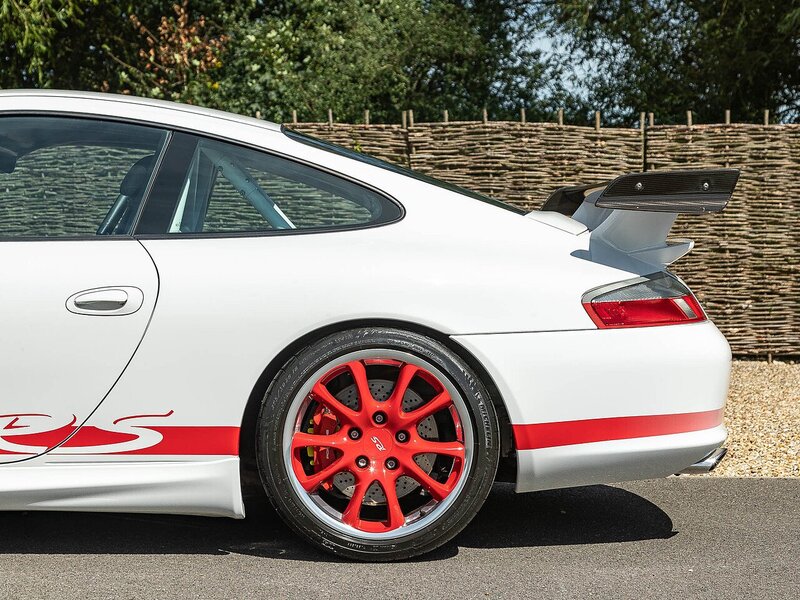 Porsche 911 (996) GT3 RS 3.6 Manual - Large 26