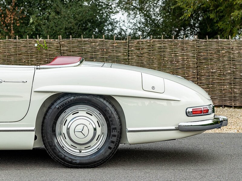 Mercedes-Benz 300 SL Roadster - The Penultimate Car Ever Produced - Large 110