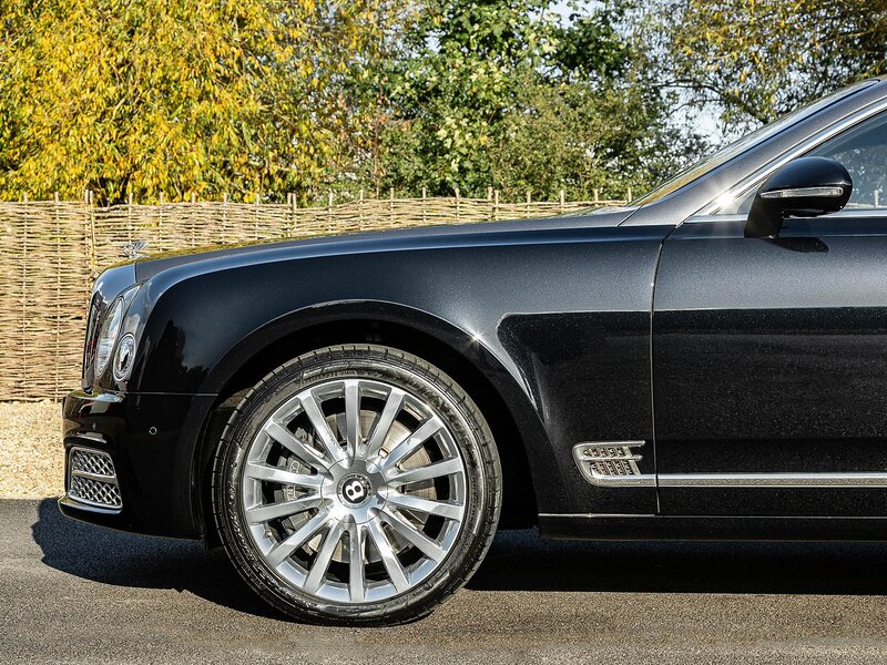 Bentley Mulsanne Extended Wheelbase (EWB) 6.75 V8 - Large 48