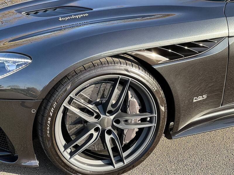 Aston Martin DBS Superleggera Volante V12 - Large 10